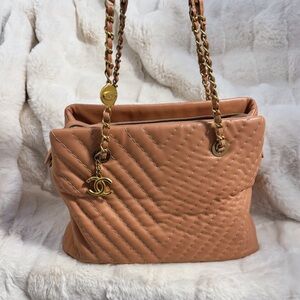 Chanel Chevron Quilted Leather Surpique Tote Bag